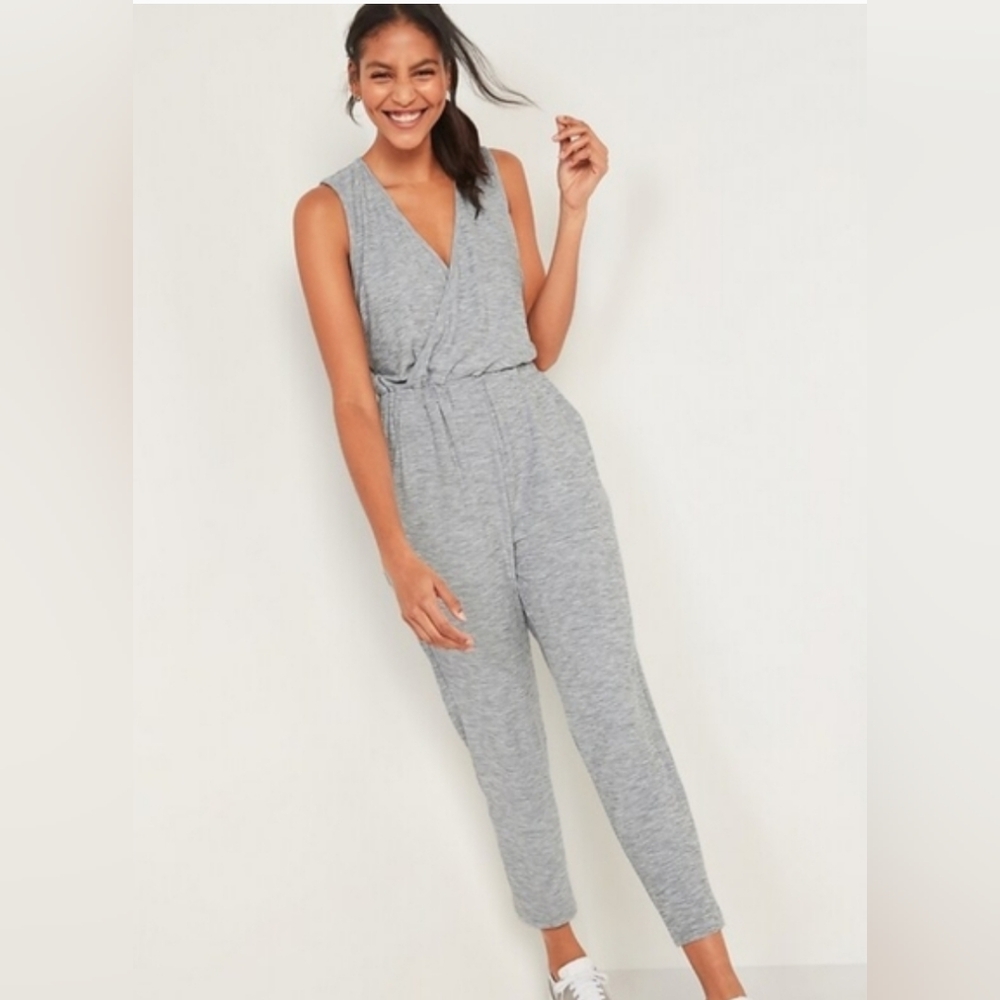 Grey Sleeveless Jumpsuit